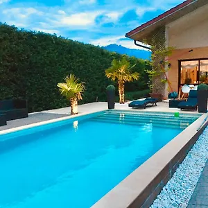  Chalet Four Bedroom With Private Pool In The Heart Of Rioja Alavesa